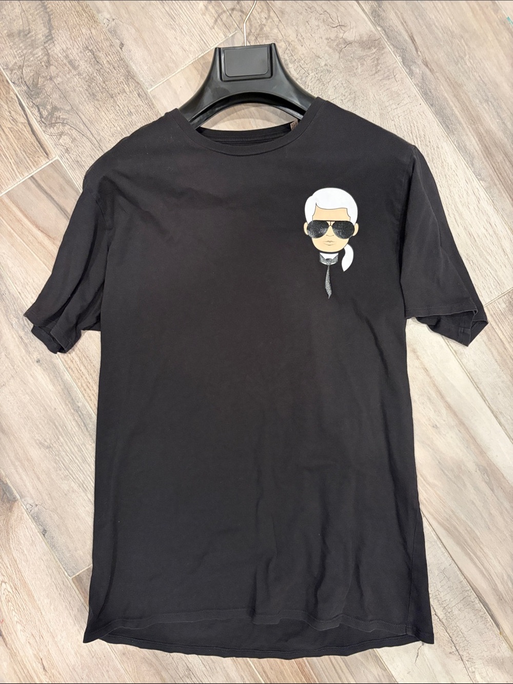 Black Graphic Men's Crewneck T-Shirt - Designer Illustration